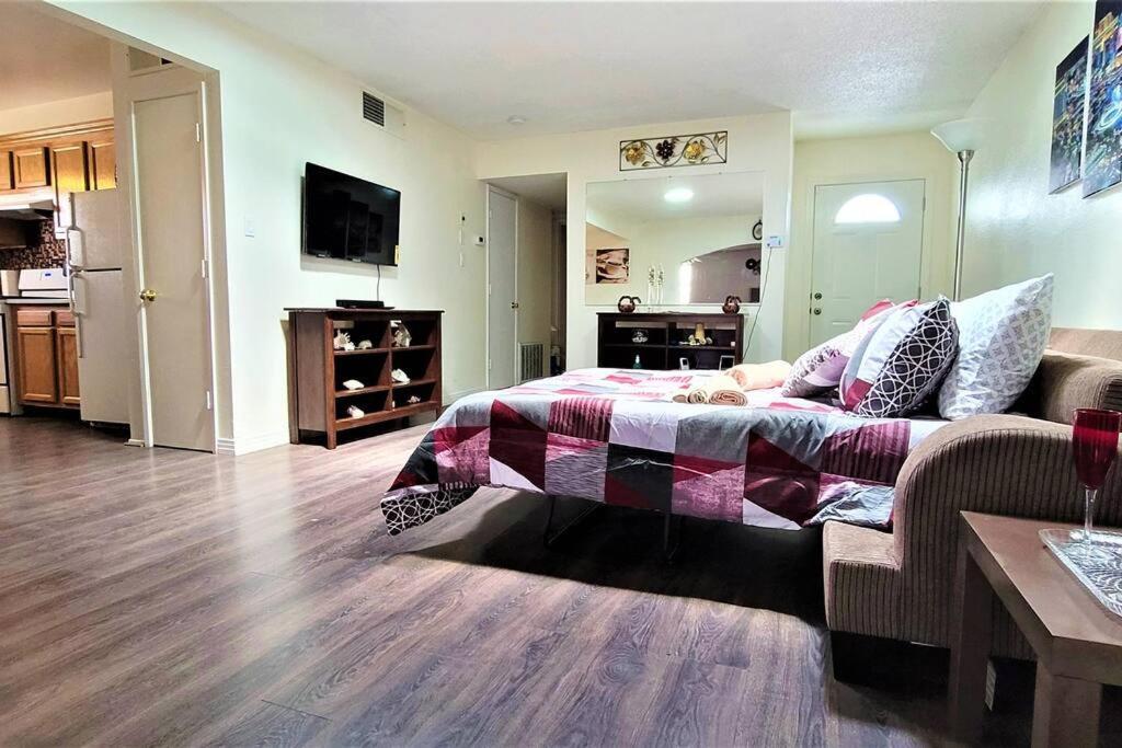 Vacation Home 3.5 Mi To Strip/Dt/Outlt Up To 8 Gst 라스베이거스 외부 사진